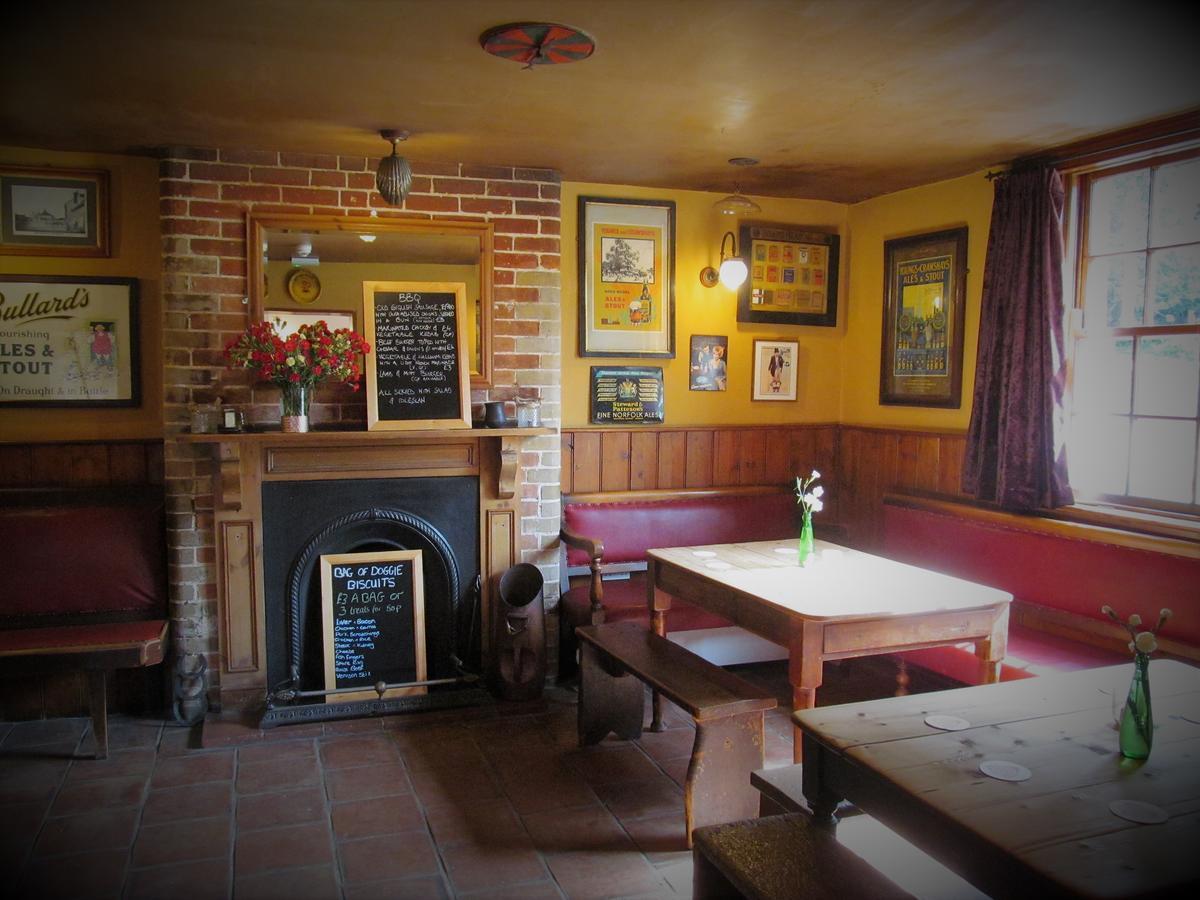 The Three Horseshoes Warham ภายนอก รูปภาพ